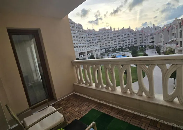 South Bay - Apartment *